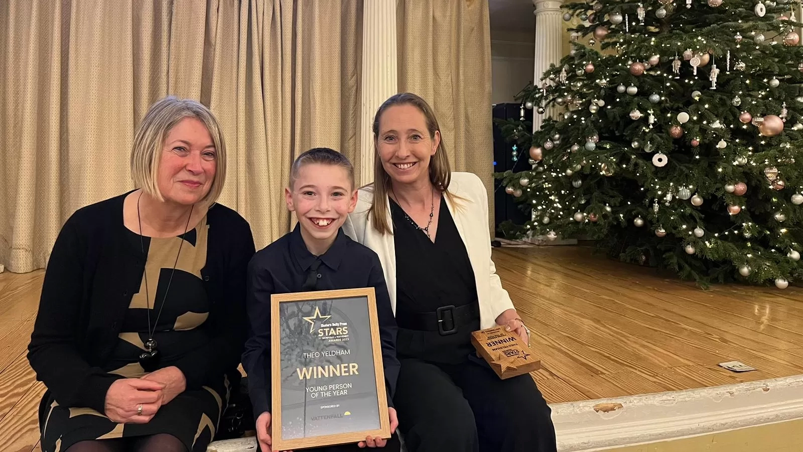 Redwings Chief Executive with Theo and his mum Hannah at the awards ceremony.