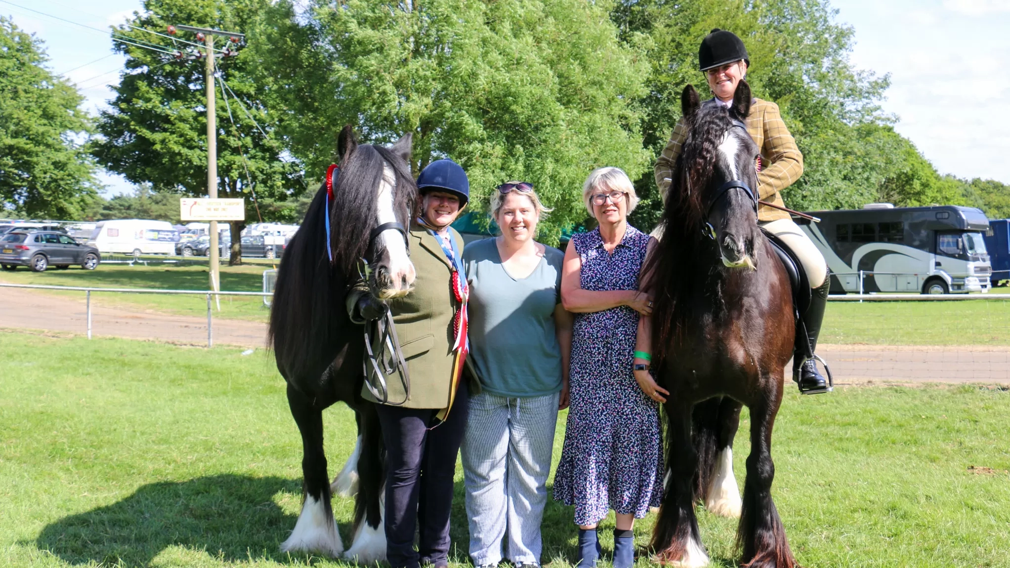 Redwings Matty, Sarah, Nicola, Lynn, Redwings Edward and Claire
